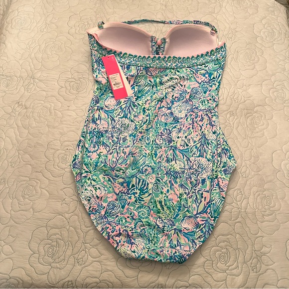 Sz. 14 Lilly Pulitzer One Piece swimsuit - Picture 16 of 16